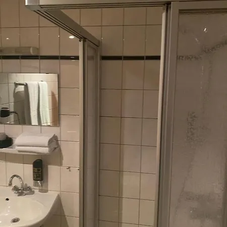 弗兰肯图尔姆餐厅酒店 3*