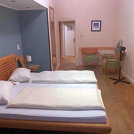 弗兰肯图尔姆餐厅酒店 酒店