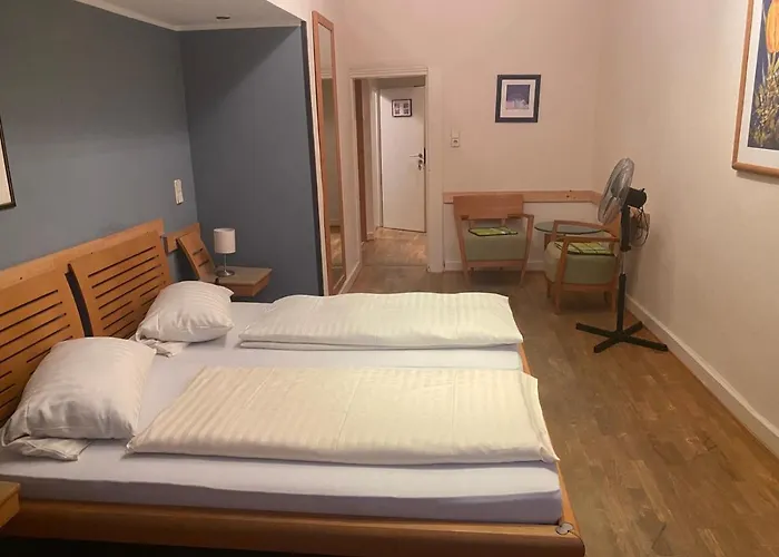 호텔 Restaurant Frankenturm 3*